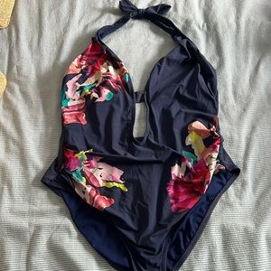 Kenneth Cole one-piece bathing suite
